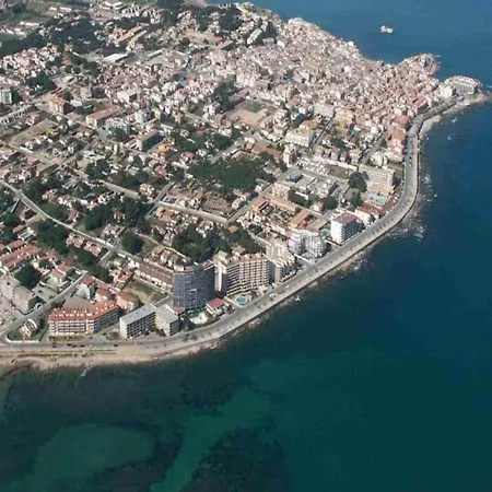 By The In Spain شقة L' Escala